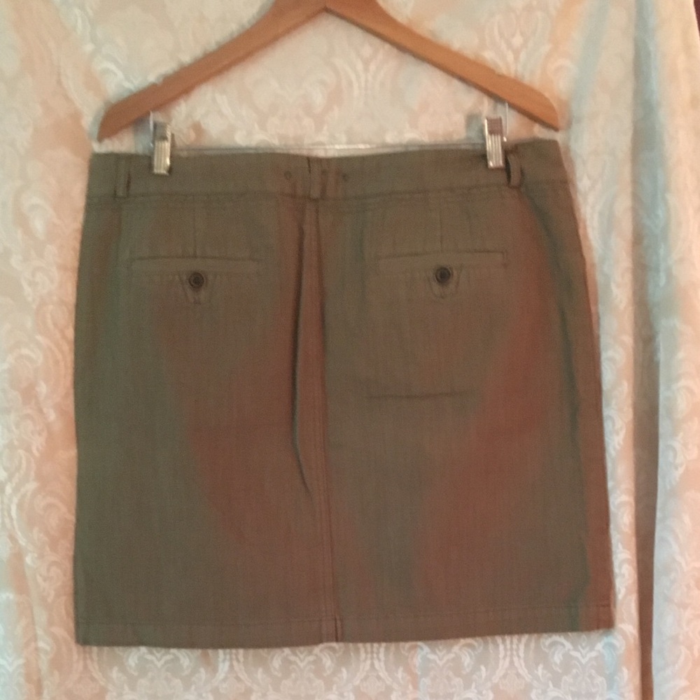 ANTHROPOLOGIE Brown “Bicoastal Cargo Skirt” - 32 - Picture 3 of 4